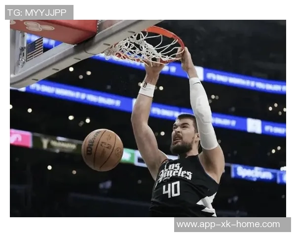 灯泡组合再度发威祖巴茨谈比尔与最佳控卫的默契配合 灯泡组合再度发威祖巴茨谈比尔与最佳控卫的默契配合