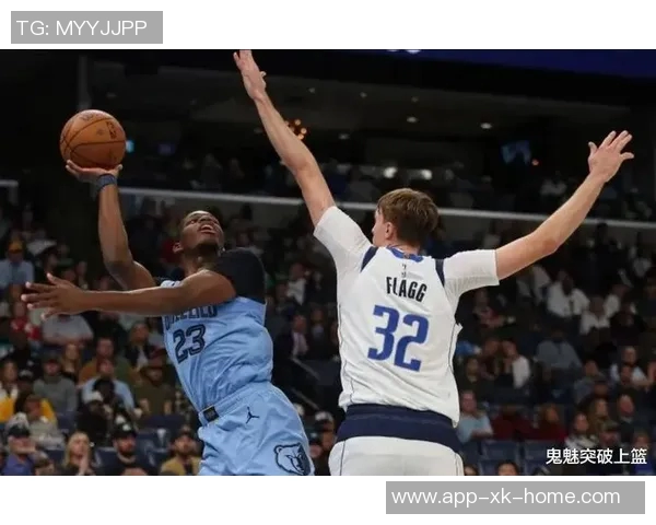 科沃德豪取23分14篮板闪耀全场克尼佩尔与弗拉格双双发力哈珀遭遇瓶颈表现低迷