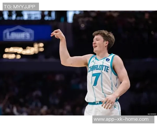 弗拉格场均194分超越克尼佩尔荣登新秀得分榜首位