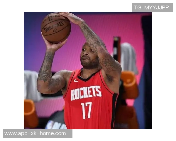 张佳玮分析火箭缺乏强硬角色与领导力快船在攻防两端全面压制火箭表现